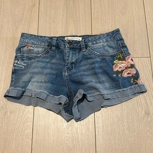 Angel Kiss Mid Rise Jean Shorts w/ Flower Embroidery